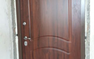 METĀLA DURVIS - metāla durvis - PVC logi, koka logi, plastikāta logi Rīgā, PVC durvis